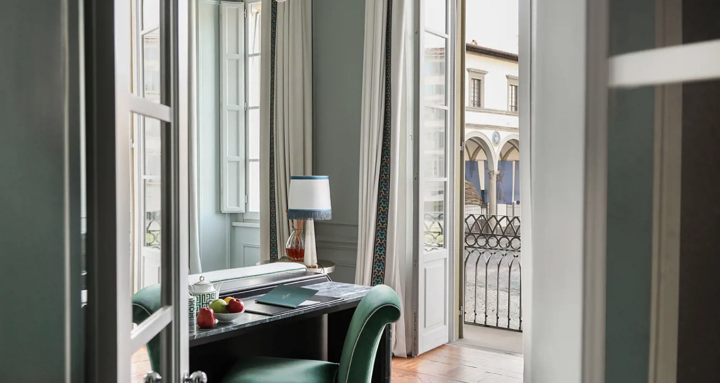 hotel-the-place-florence-bedroom-design-luigi-fragola (2)
