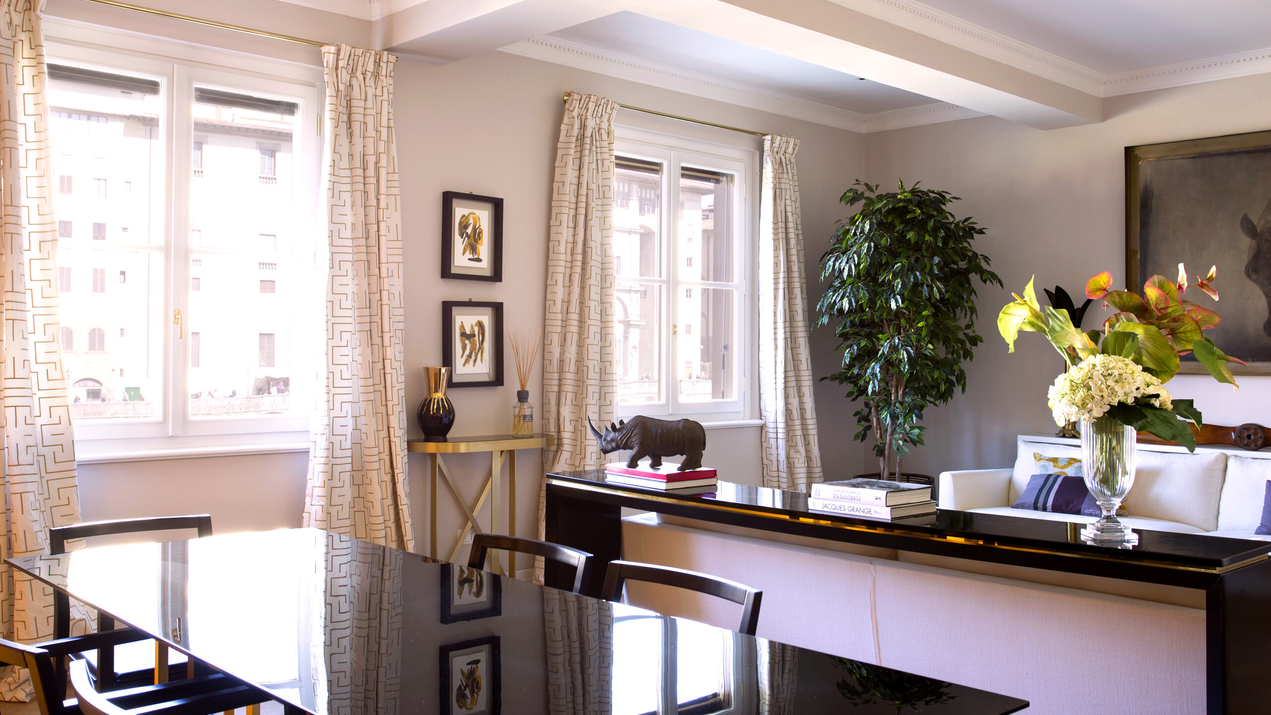 Ponte Vecchio Suite in Florence | Luigi Fragola Architects & Interior Designer in Florence